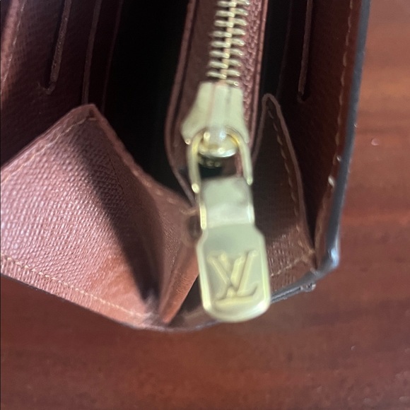 Louis Vuitton Monogram Sarah Compact Wallet - Picture 6 of 13